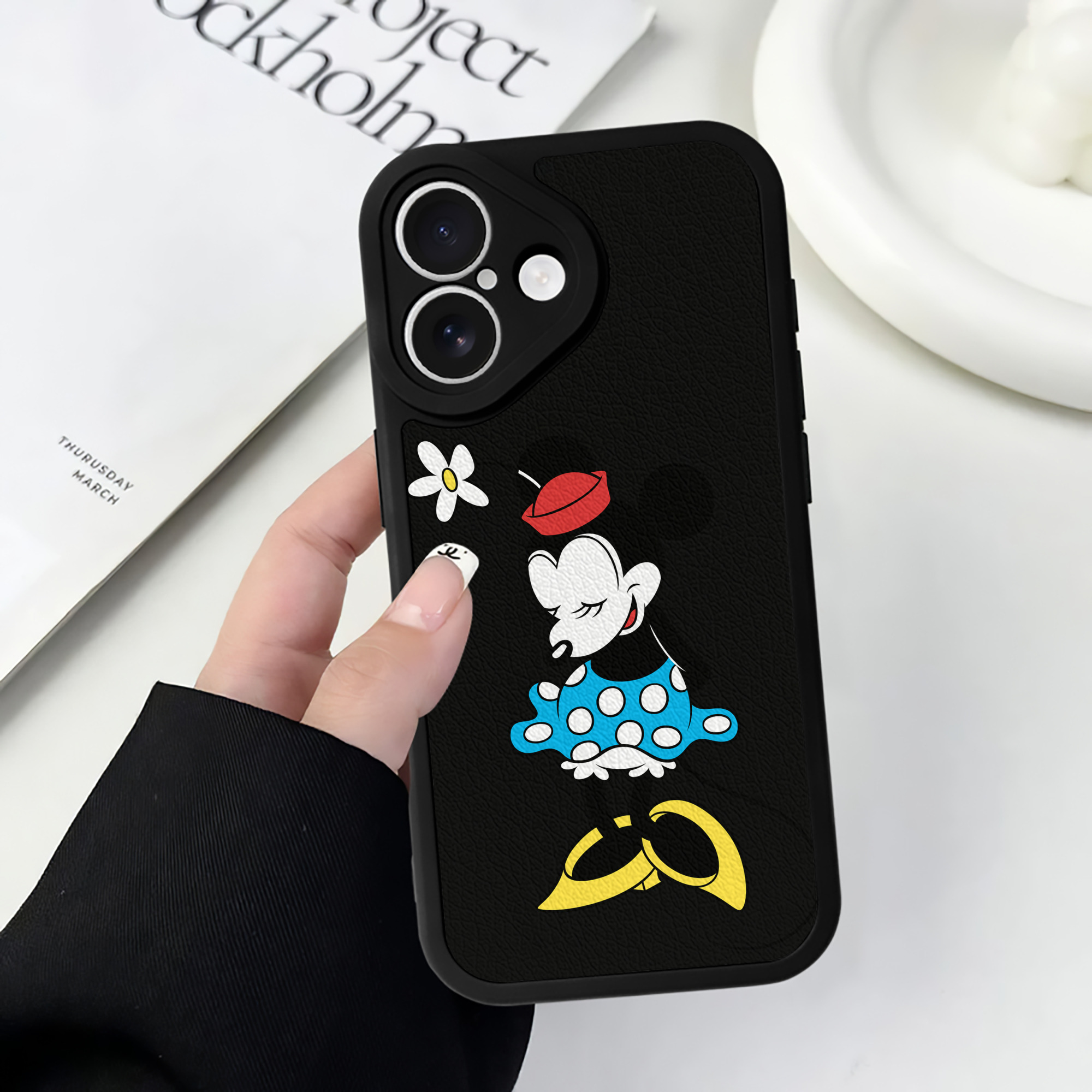 （画像用） ミッキーマウス Mickey Mouse 【iPhone 16シリーズ対応】シリコンスマホケース（レザー調） 材質：シリコン